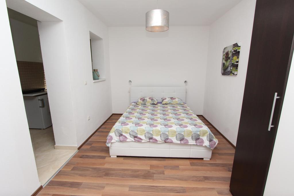 Apartments Horizont Ровінь Екстер'єр фото